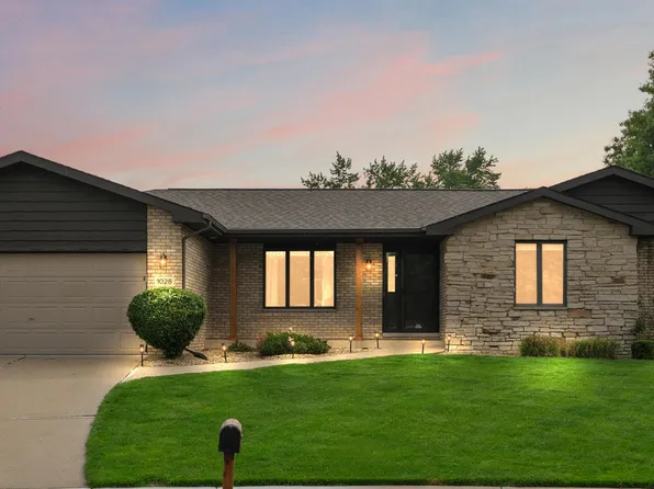 1028 Sandy Ridge Ct, Dyer, IN 46311
