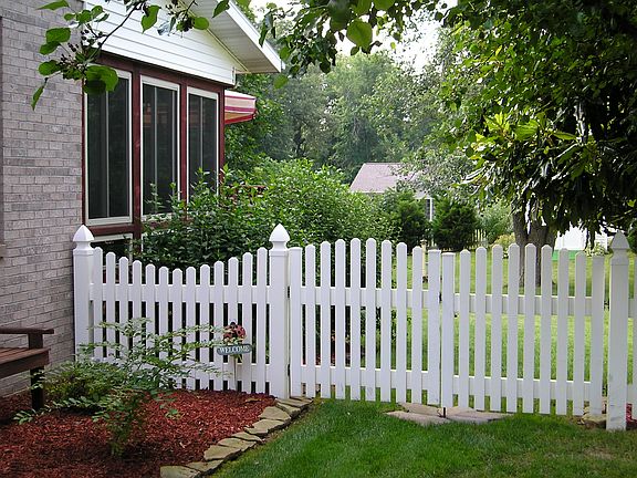 Vinyl Fence around back yard