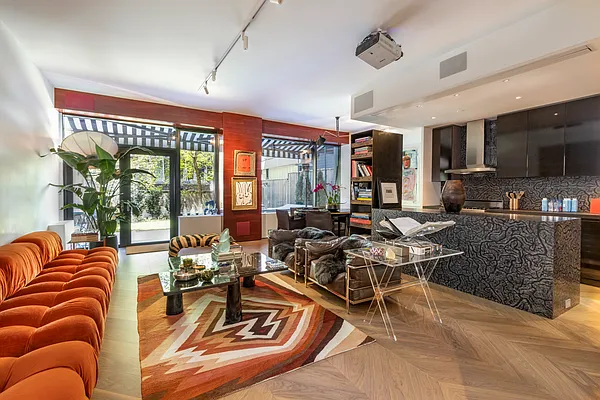 Rented by Compass | media 2