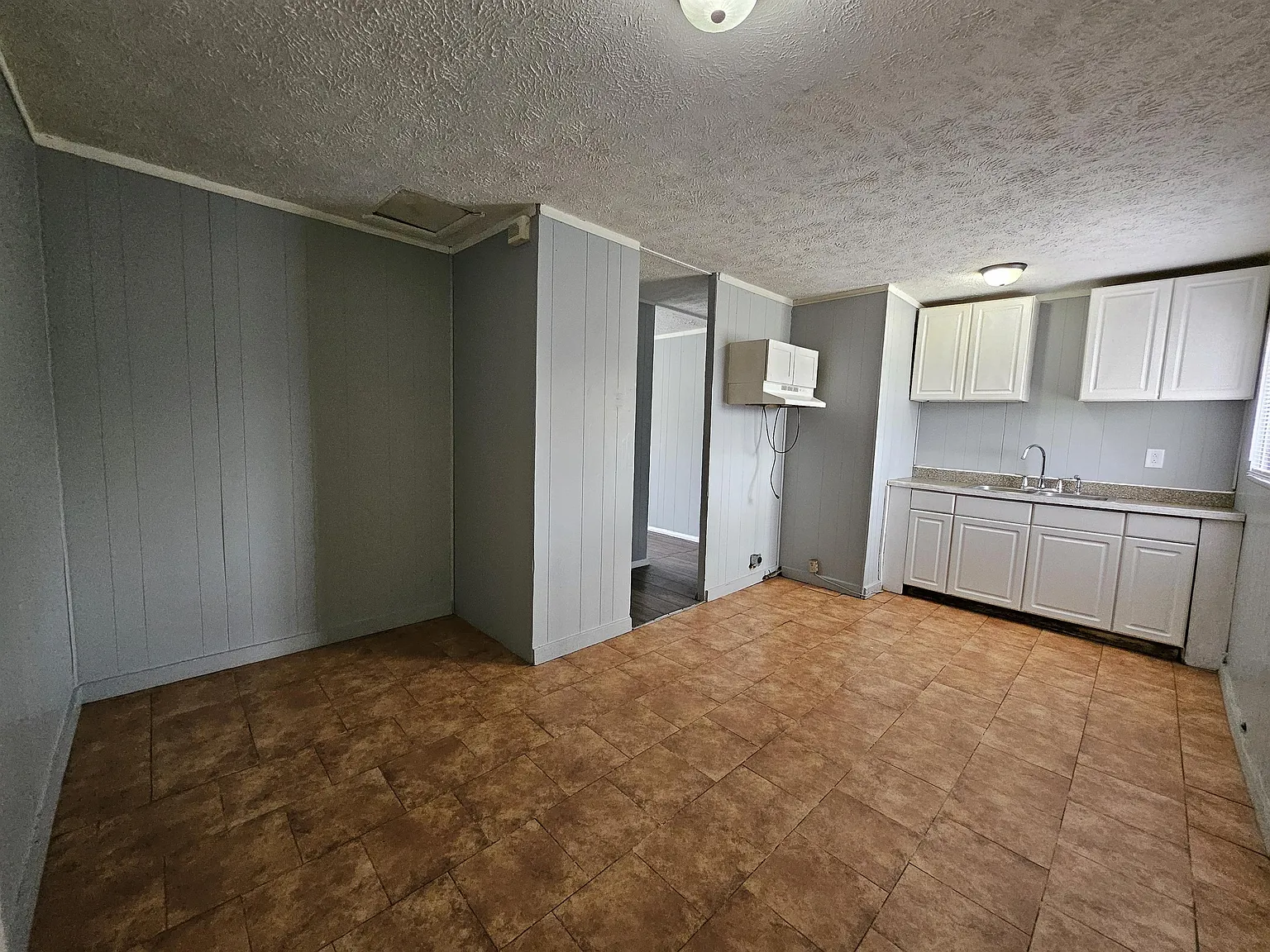 3044 Manor Court - 1 — Photo 1