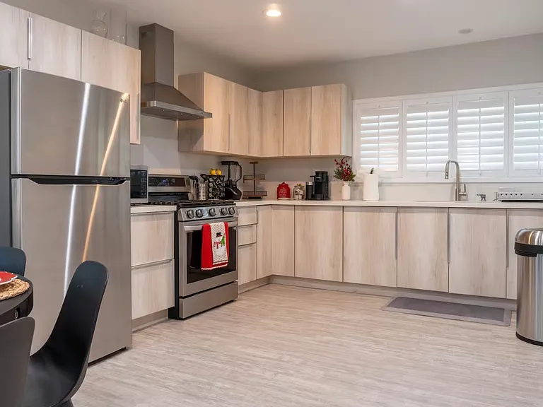 12921 Rose Dr — Photo 5