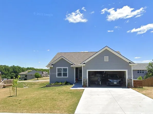 803 Patchett Dr, Mitchellville, IA 50169