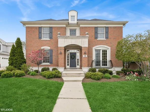 1608 Saratoga Ln, Glenview, IL 60026