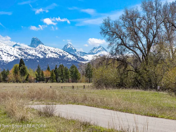 795 & 810 Rock Garden Rd, Tetonia, ID 83452