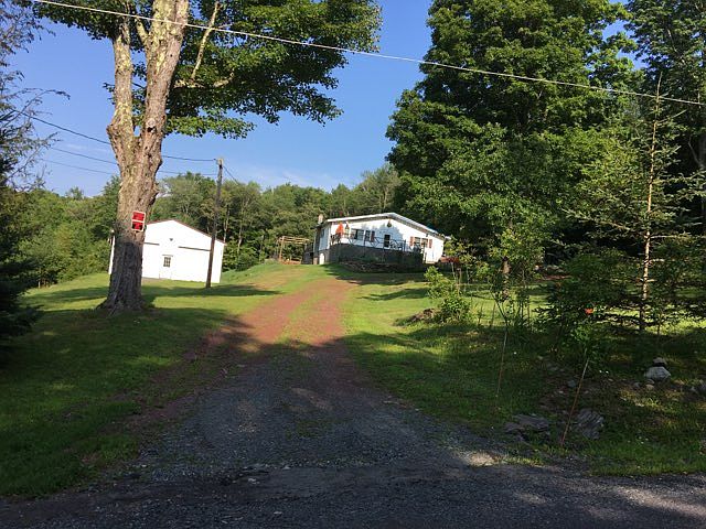 2nd image of 60 Town Park Rd
