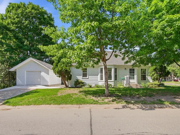 1100 73rd St W, Richfield, MN 55423