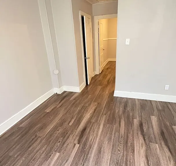 916 Crockett Pl — Photo 6