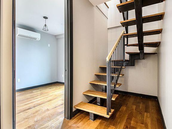 4th image of 1157 Myrtle Ave #4CF