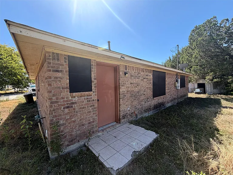 1731 S State Highway 46 — Photo 9
