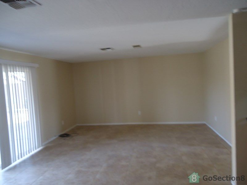 1st image of 660 E Franklin Ave