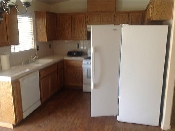 3rd image of 136 W Pilot Ave