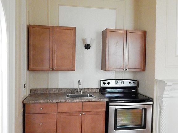 3rd image of 173 Broadway