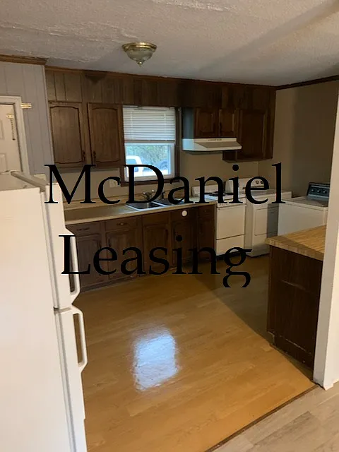 113 Pinewood Cir