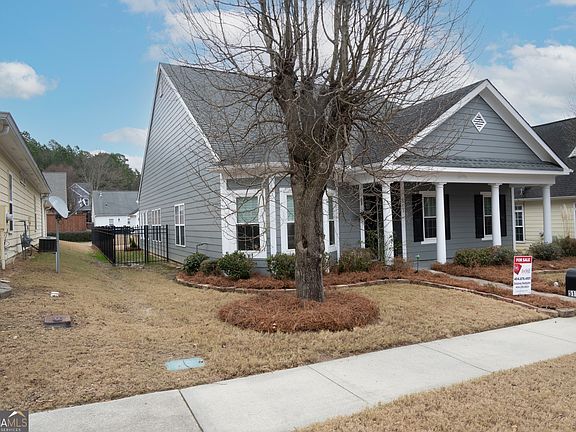 2nd image of 511 Anglewood Trce