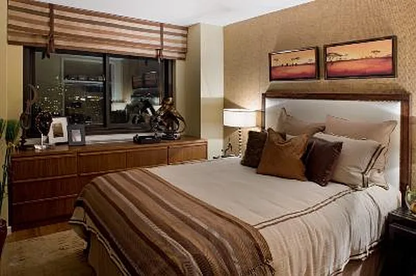 Sold by Corcoran | media 19