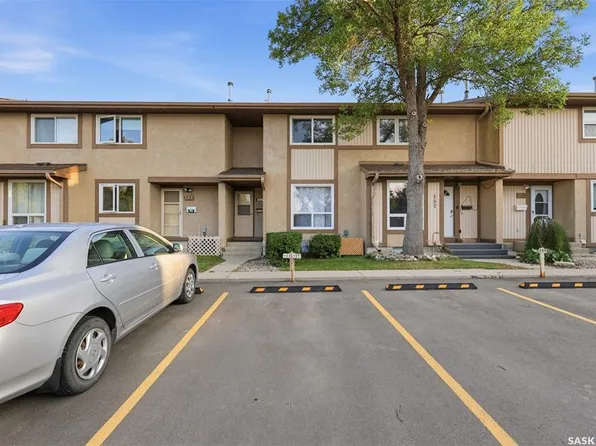 UNIT 156-1128 McKercher DRIVE, Saskatoon, SK S7H 4Y7