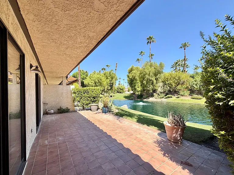 112 Willow Lake Dr — Photo 24