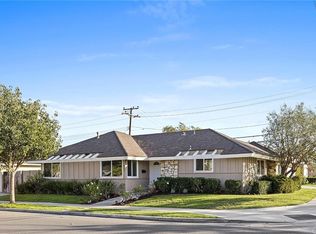 833 Sonora Rd, Costa Mesa, CA 92626