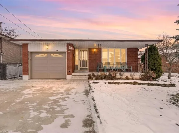 88 Glen Valley Dr, Hamilton, ON L8K 5W5