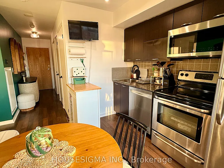 38 Joe Shuster Way #508 — Photo 3