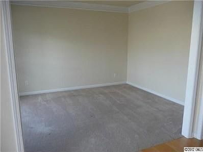 3rd image of 10215 Glenburn Ln