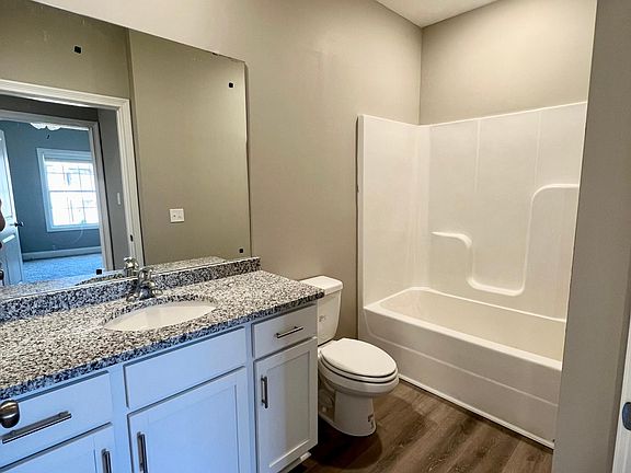 4th image of 2175 Prospect Ln #1622