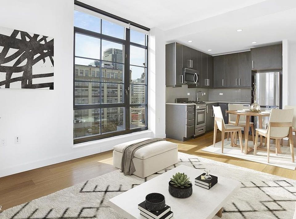 1st image of 180 Nassau St APT 6A