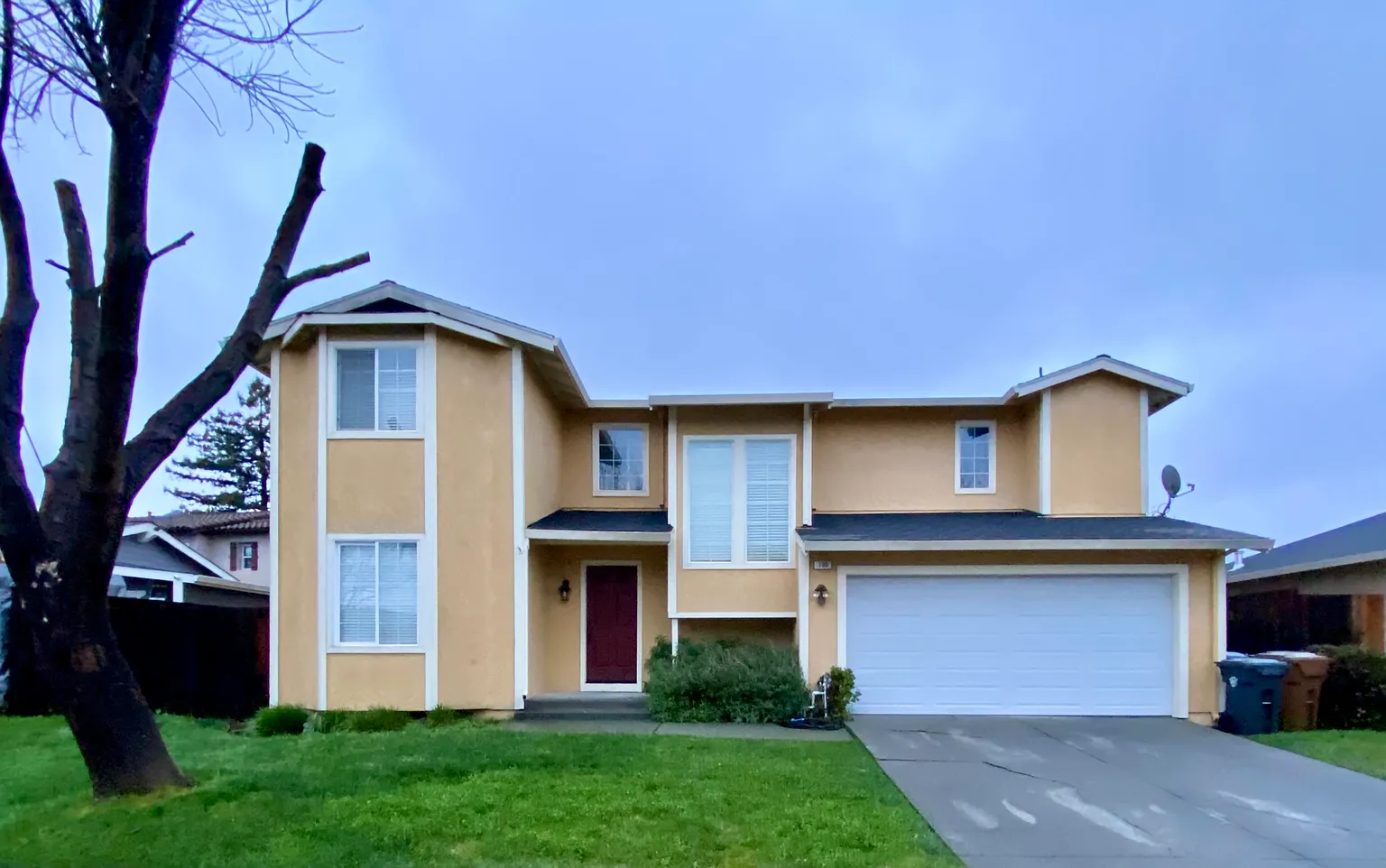 130 Paradise Dr photo 1