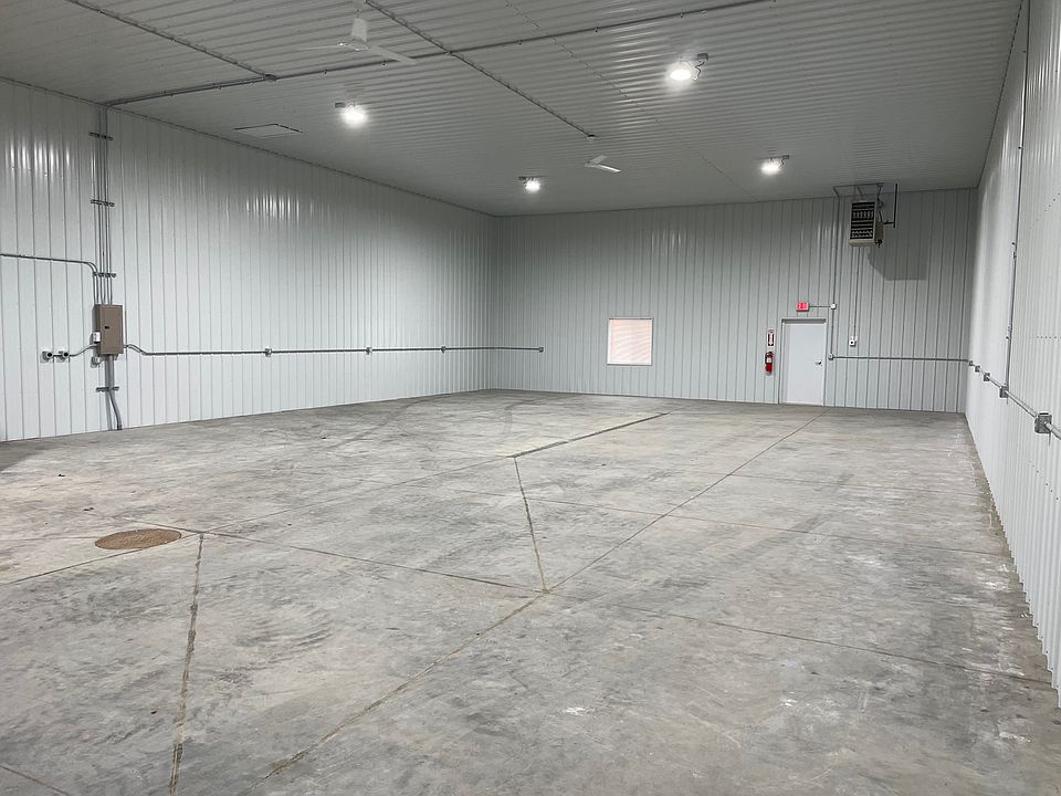 1st image of 1050 Hoeschler Dr #3