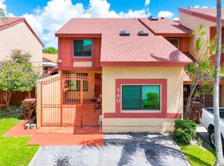 840 W 40th Dr #16, Hialeah, FL 33012