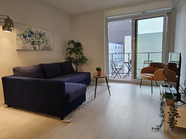 180 E 2nd Ave #422, Vancouver, BC V5T 1B5