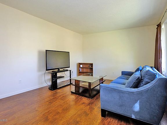 5th image of 2807 Onondaga Ave