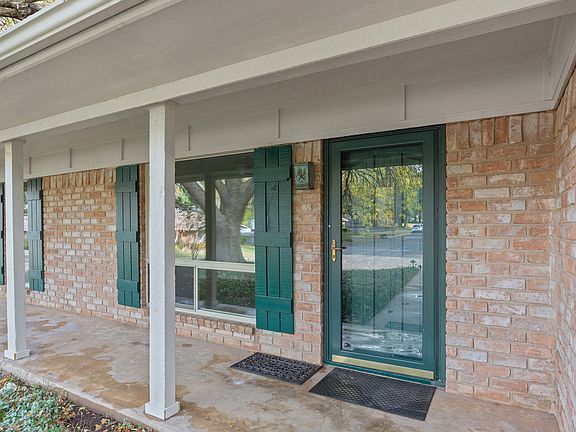 4th image of 1700 Live Oak Valley Cir