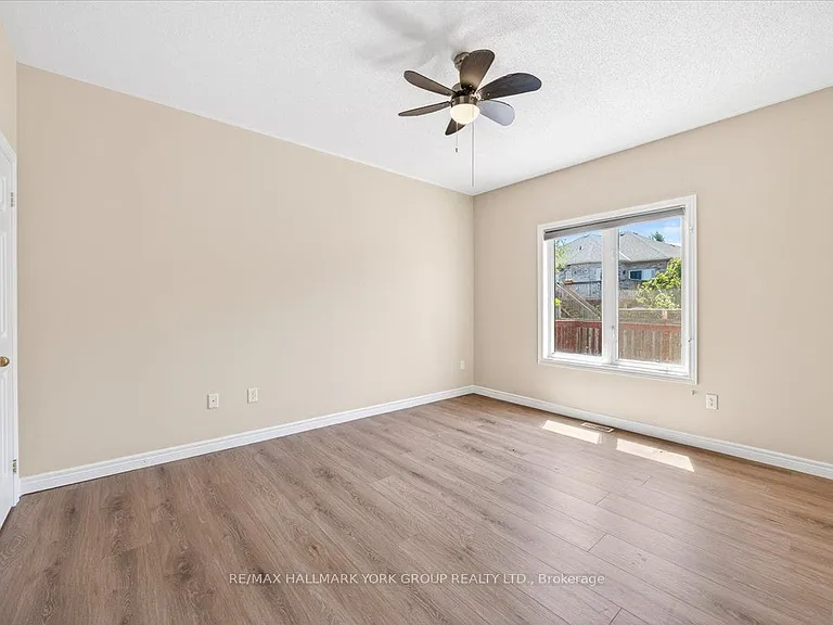1284 Gina St — Photo 10