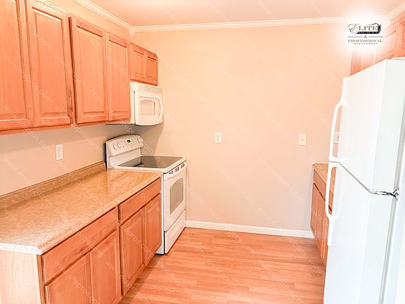 2nd image of 225 N Christine Cir