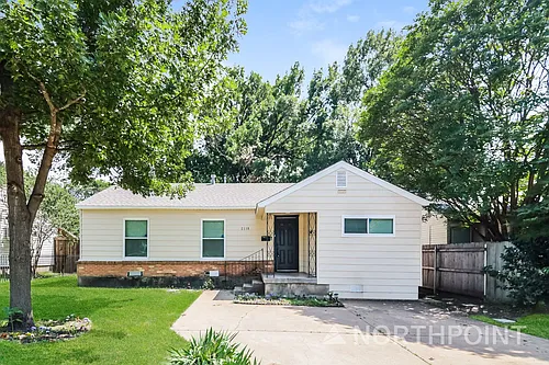 2118 Norwood Dr Photo 1