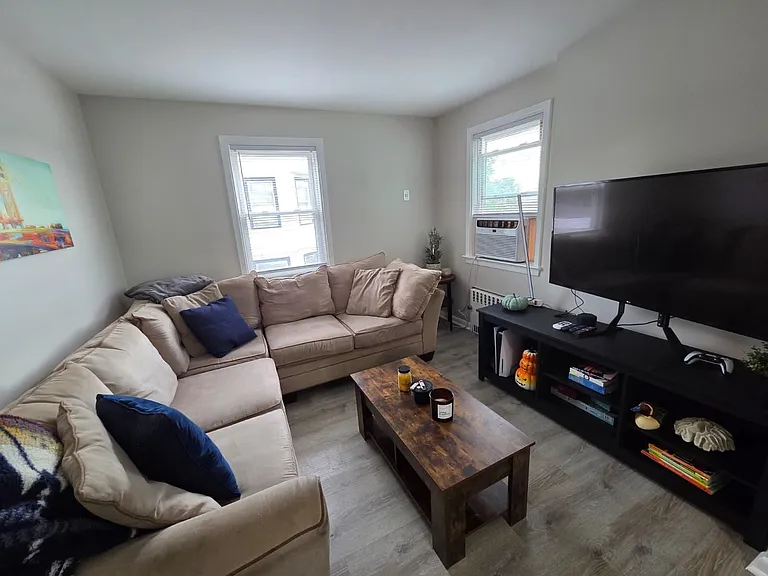 166 Carmita Ave #2 — Photo 3