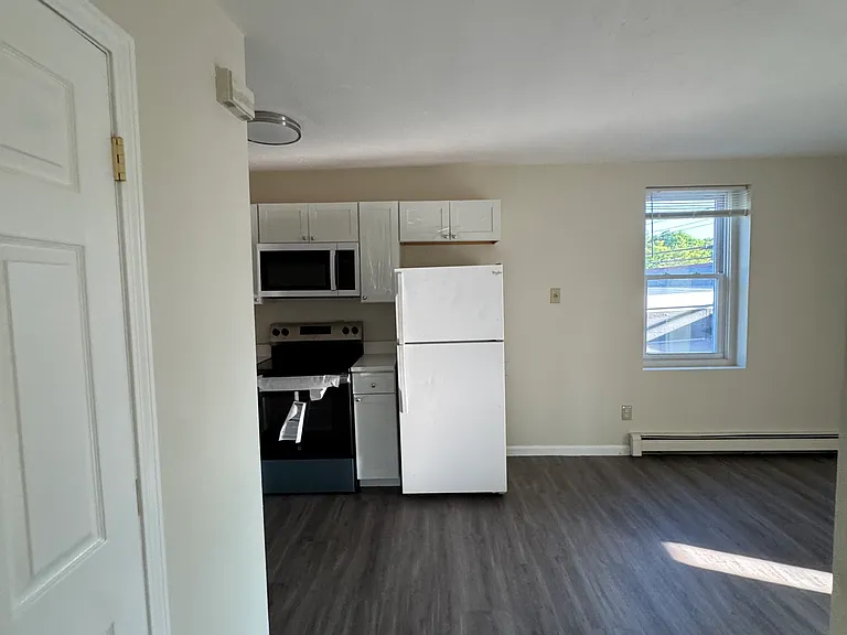 79 Summer St #2 — Photo 9