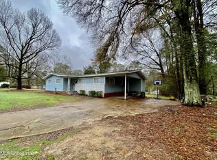 537 Meadowview Dr, Jackson, MS 39206