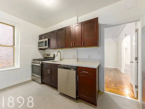 217 Haven Avenue image 1 of 6