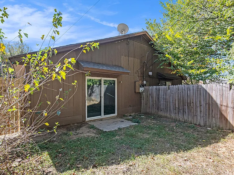 6000 Calloway Ct — Photo 23