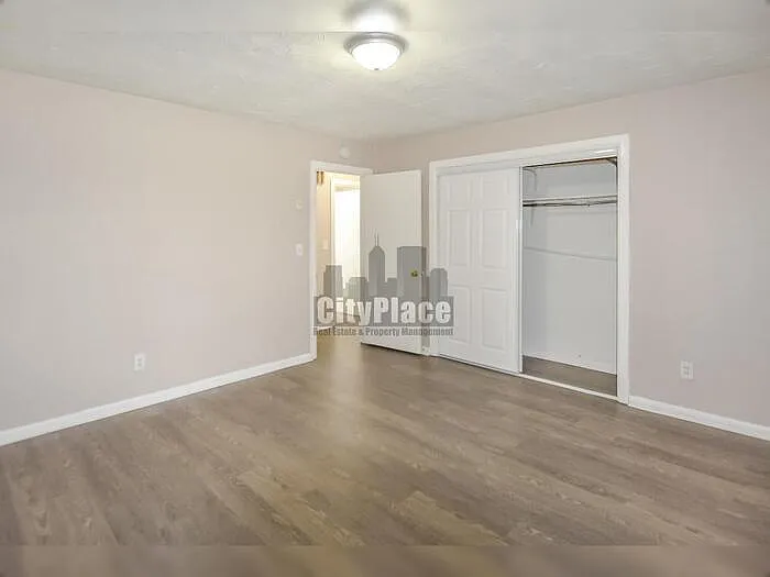 9162 E 17th St — Photo 12