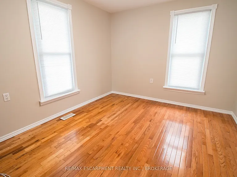 539 Woodlawn Rd #1 — Photo 16