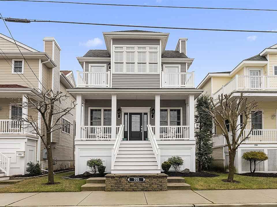 1st image of 705 Moore Ave