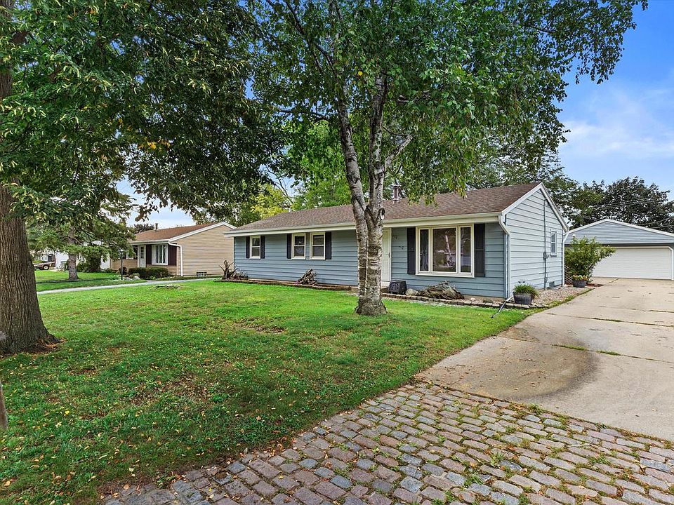 1st image of 10425 W Terra AVENUE