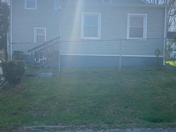 214 10th Ave, Atco, NJ 08004