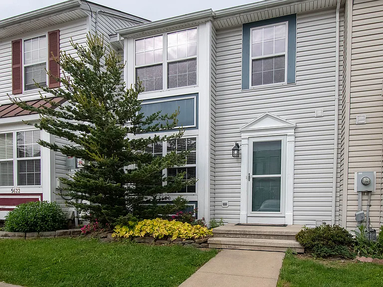 5620 Queen Anne Ct #1 — Photo 1