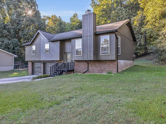 2nd image of 451 Smoketree Cir