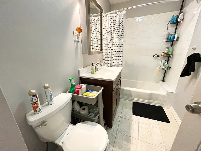 9 Taft St #2L — Photo 8