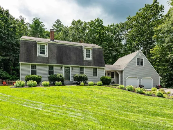 2 White Drive, Kingston, NH 03848